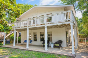 Moon Cottage - 4222 Twelfth St